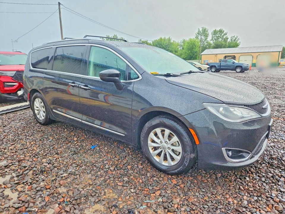 Chrysler PACIFICA 2019 — Copart