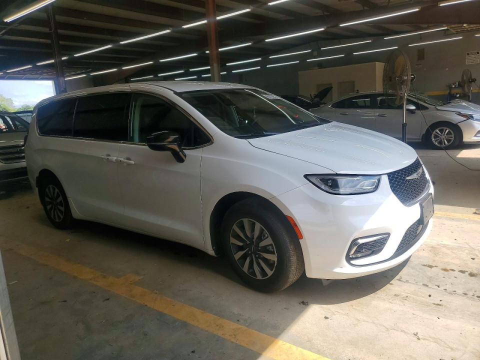 Chrysler PACIFICA 2024 — Copart