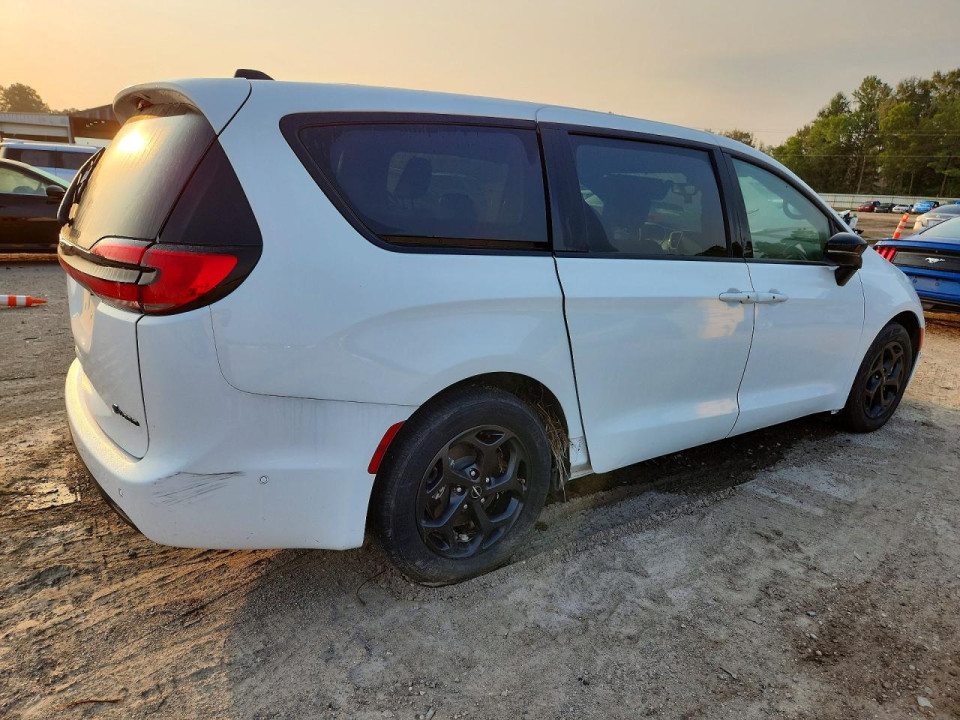 Chrysler PACIFICA 2024 — Copart