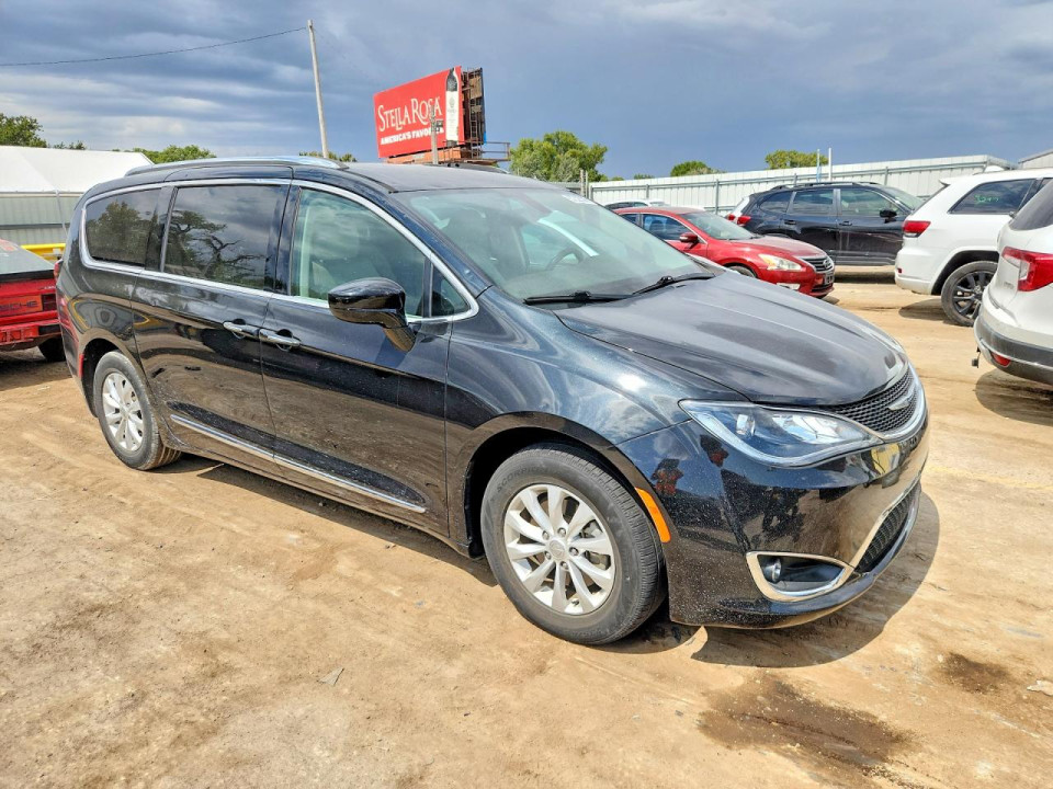 Chrysler PACIFICA 2018 — Copart