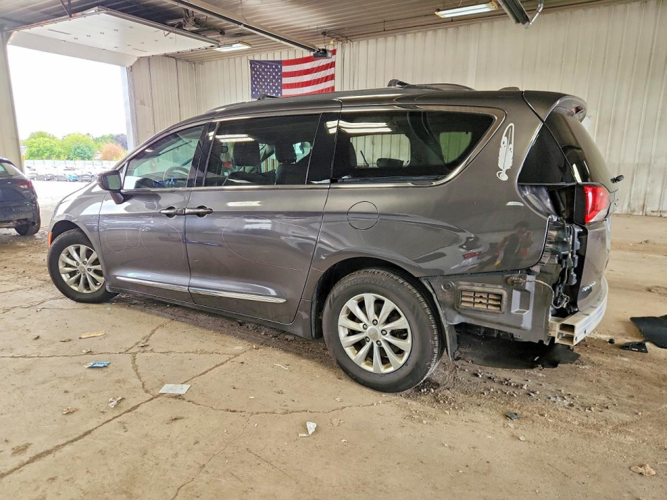 Chrysler PACIFICA 2018 — Copart