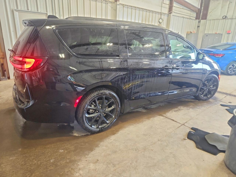 Chrysler PACIFICA 2027 — Copart