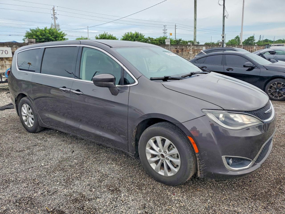 Chrysler PACIFICA 2019 — Copart