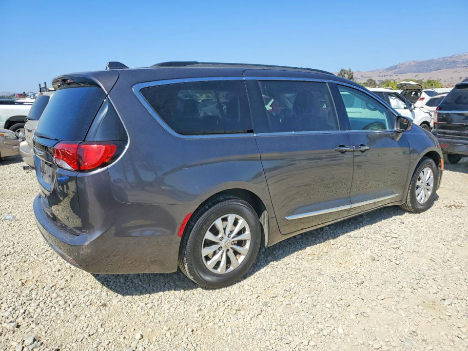 Chrysler PACIFICA 2017 — Copart