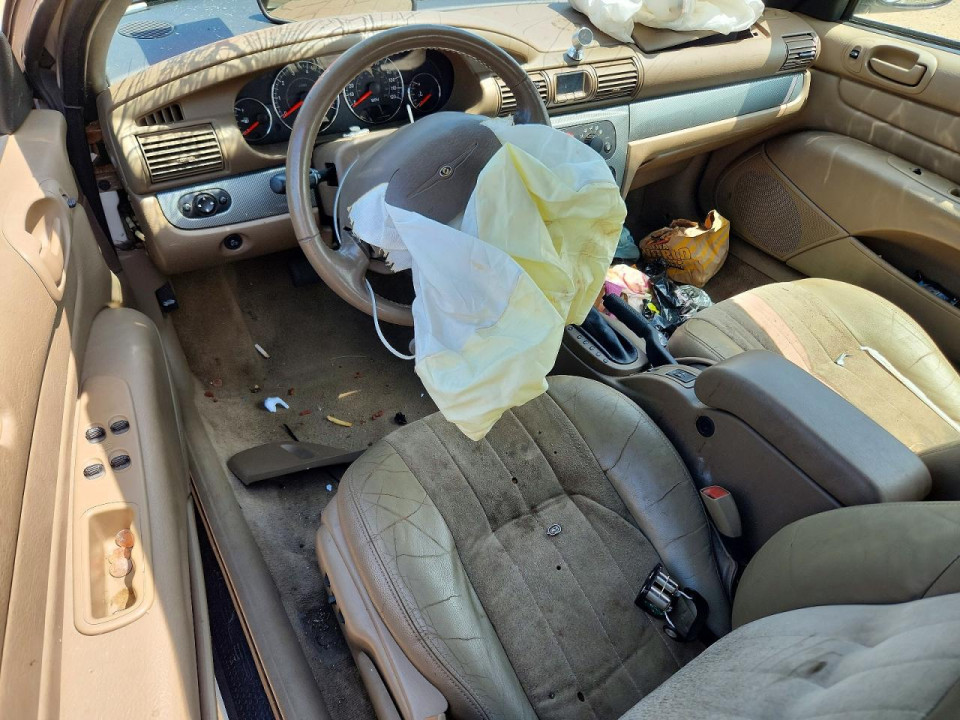 Chrysler SEBRING 2004 — Copart