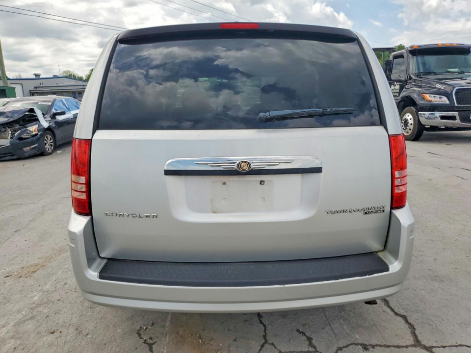 Chrysler TOWN & C 2011 — Copart