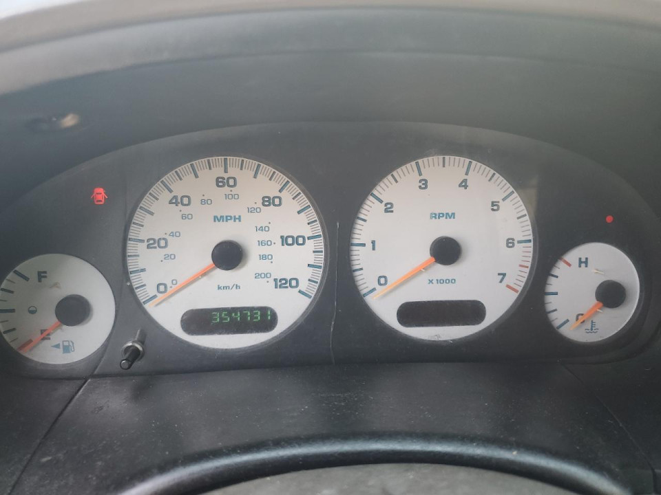 Chrysler TOWN & C 2003 — Copart
