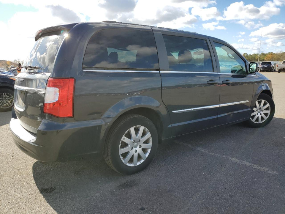 Chrysler TOWN & C 2013 — Copart