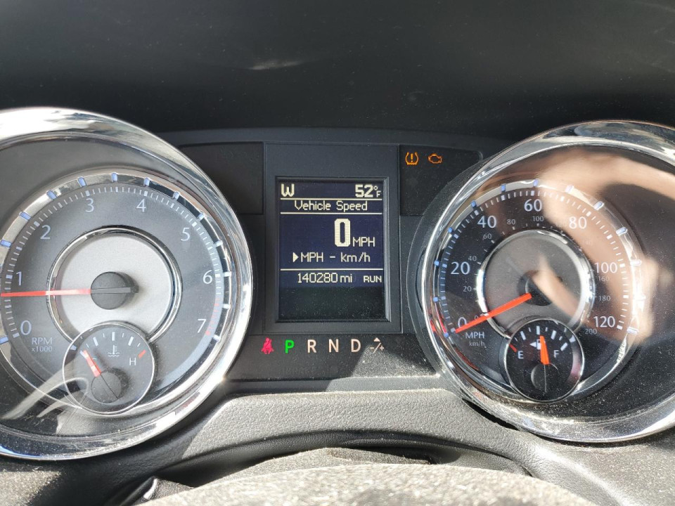 Chrysler TOWN & C 2013 — Copart