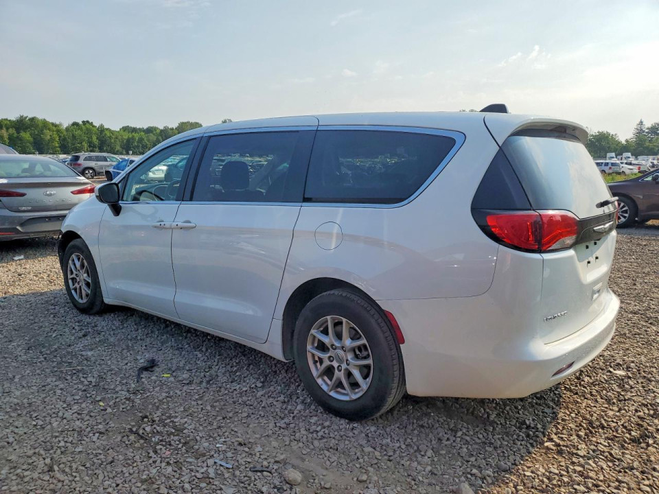 Chrysler VOYAGER LX 2023 — Copart