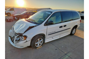 Dodge CARAVAN 2004