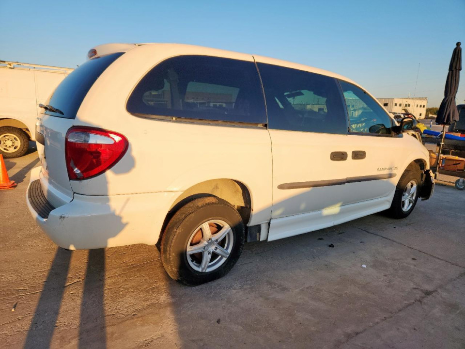Dodge CARAVAN 2004 — Copart