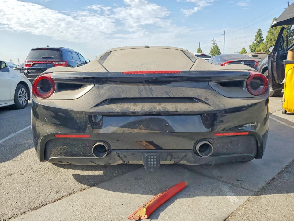 Ferrari 488 GTB 2018 — Copart