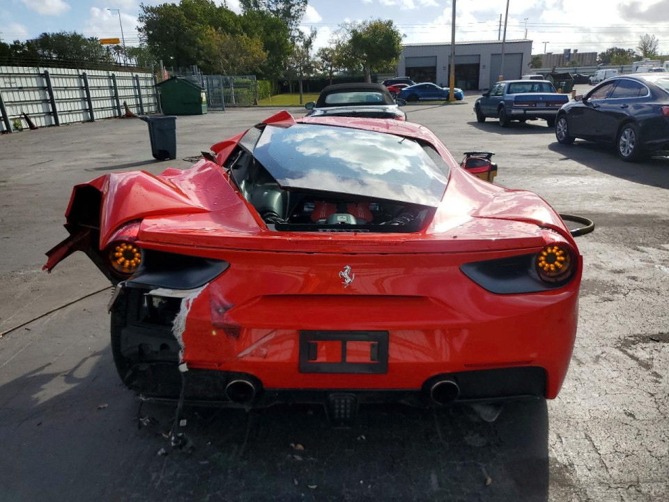 Ferrari 488 GTB 2016 — Copart