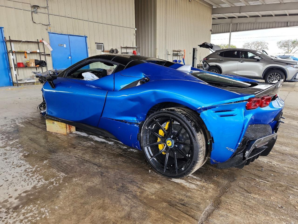 Ferrari SF 90 SPIDER 2022 — Copart