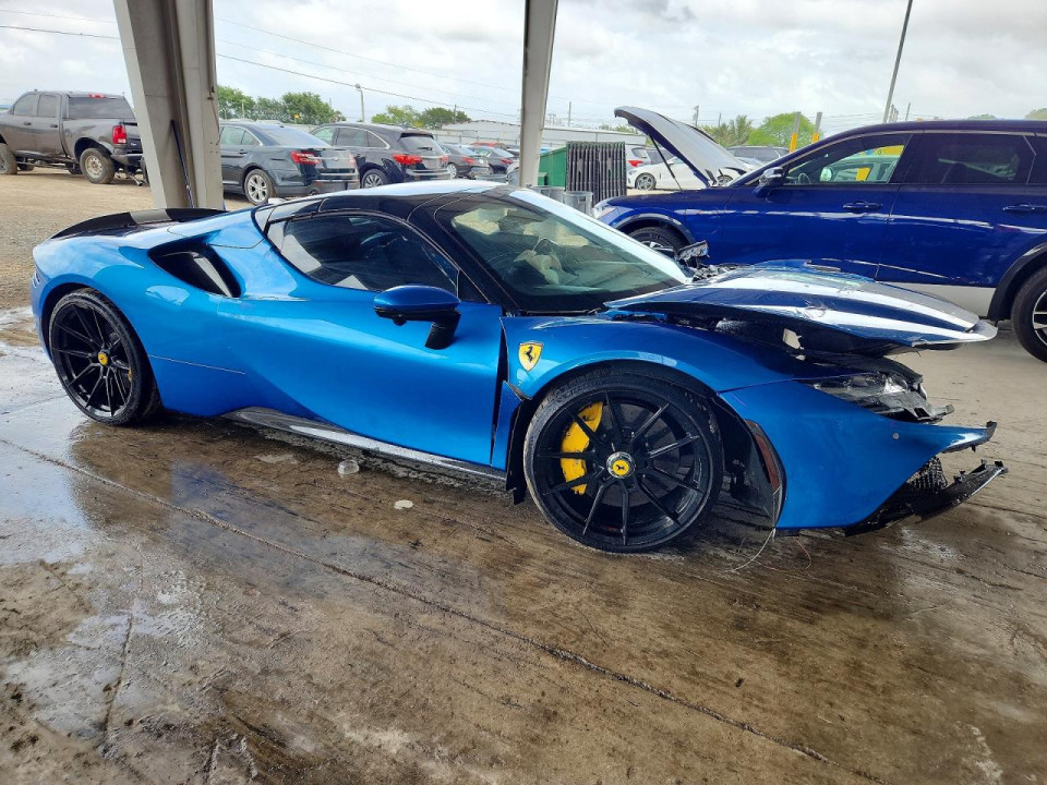 Ferrari SF 90 SPIDER 2022 — Copart