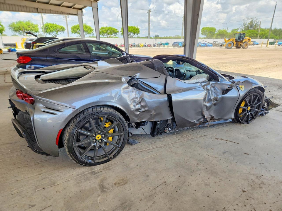 Ferrari SF 90 SPIDER 2023 — Copart