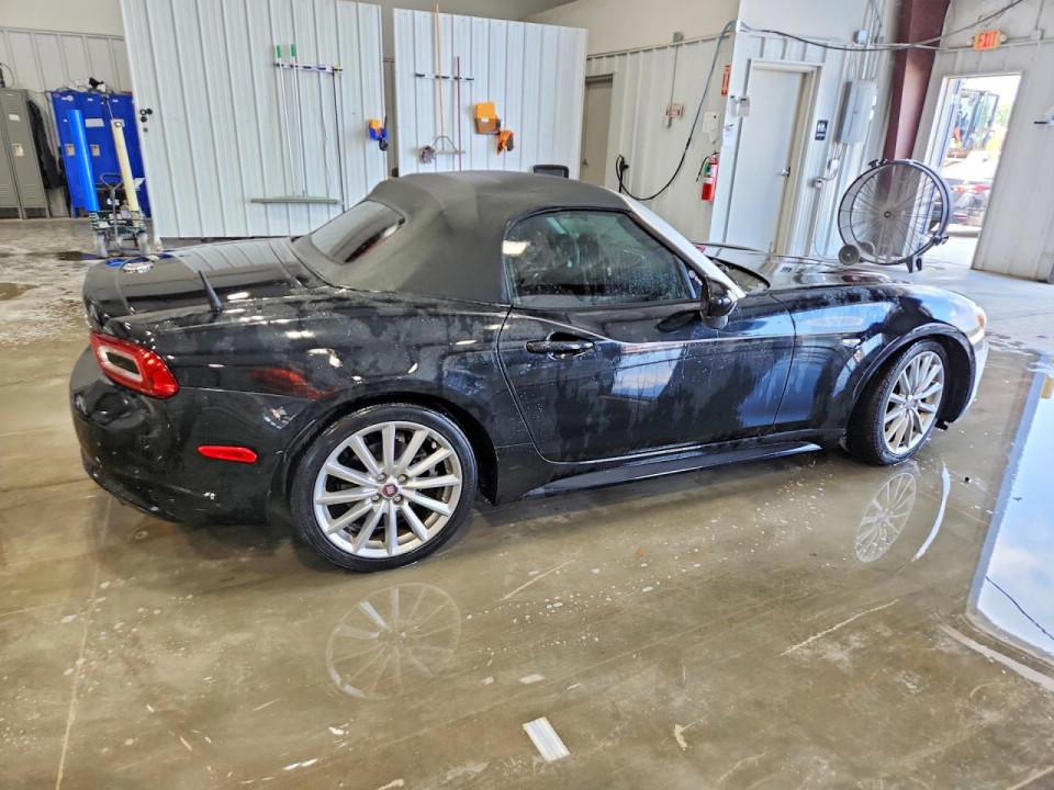 Fiat 124 SPIDER 2017 — Copart