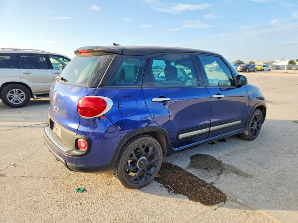 Fiat 500L 2015 — Copart