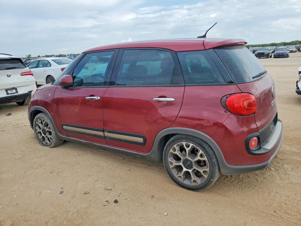 Fiat 500L 2015 — Copart