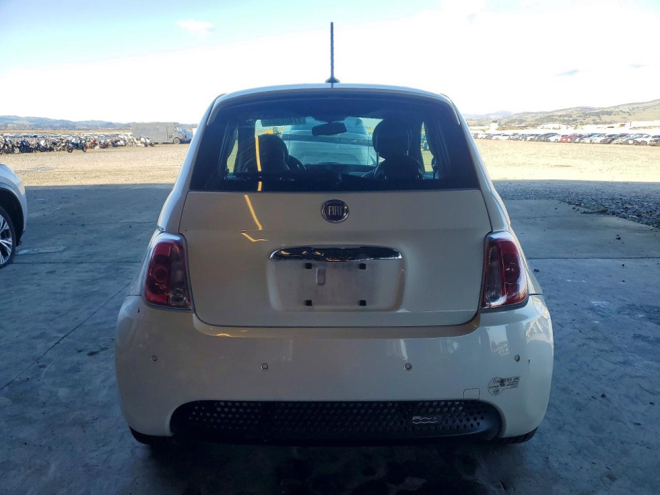Fiat 500 2015 — Copart