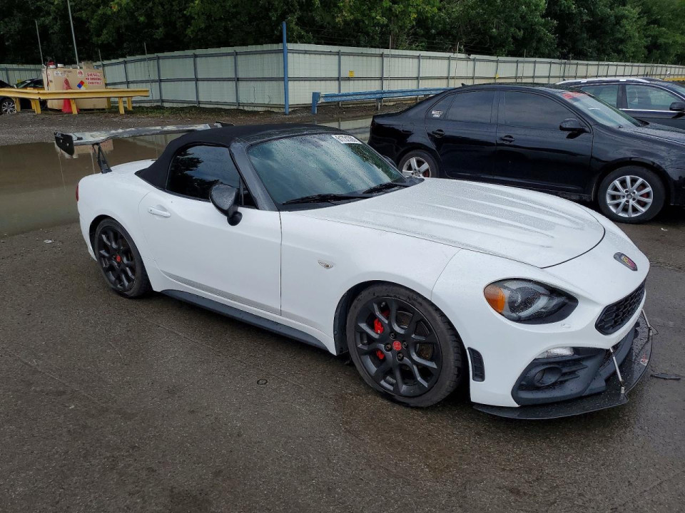 Fiat 124 SPIDER 2018 — Copart