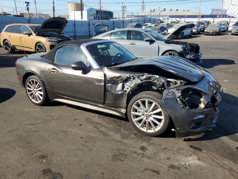 Fiat 124 SPIDER 2017 — Copart