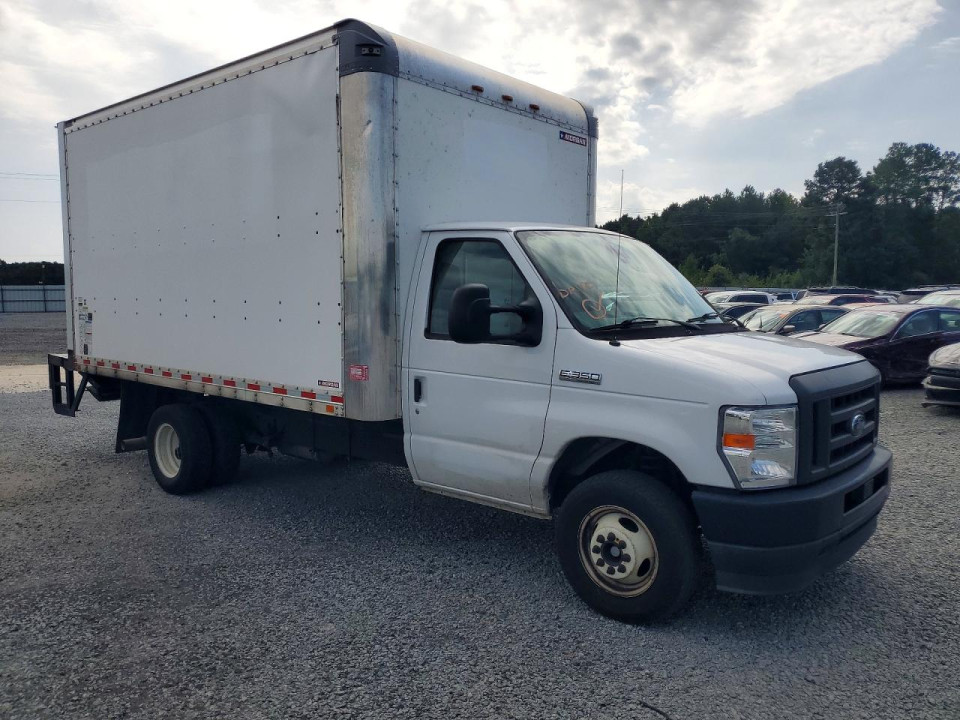 Ford E350 BOX TRUCK 2021 — Copart
