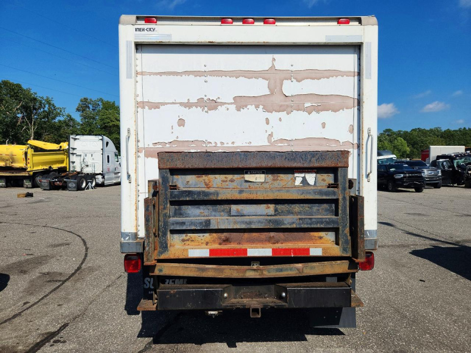 Ford E350 BOX TRUCK 1999 — Copart