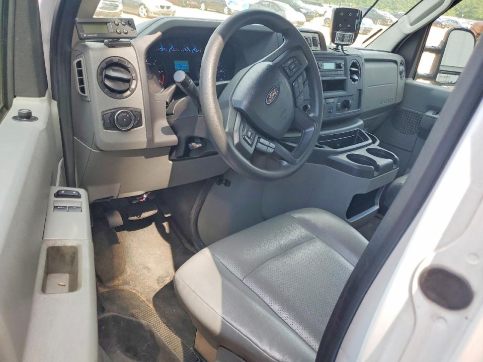 Ford E350 REFRIGERATED BOX TRUCK 2024 — Copart