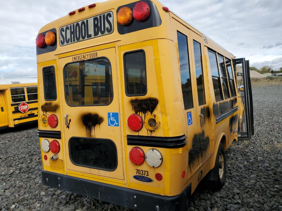 Ford E350 SCHOOL BUS 2006 — Copart
