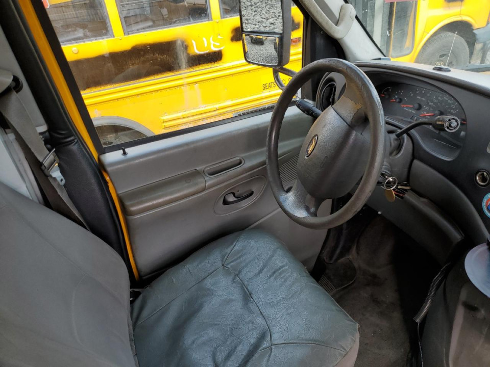 Ford E350 SCHOOL BUS 2006 — Copart