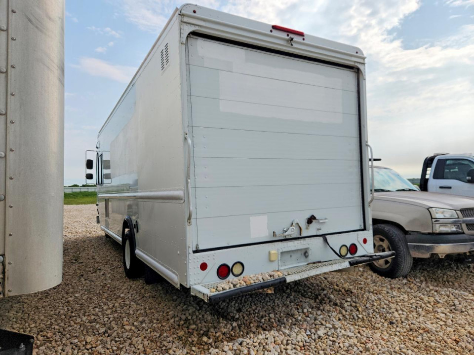 Ford E450 DELIVERY TRUCK 2013 — Copart