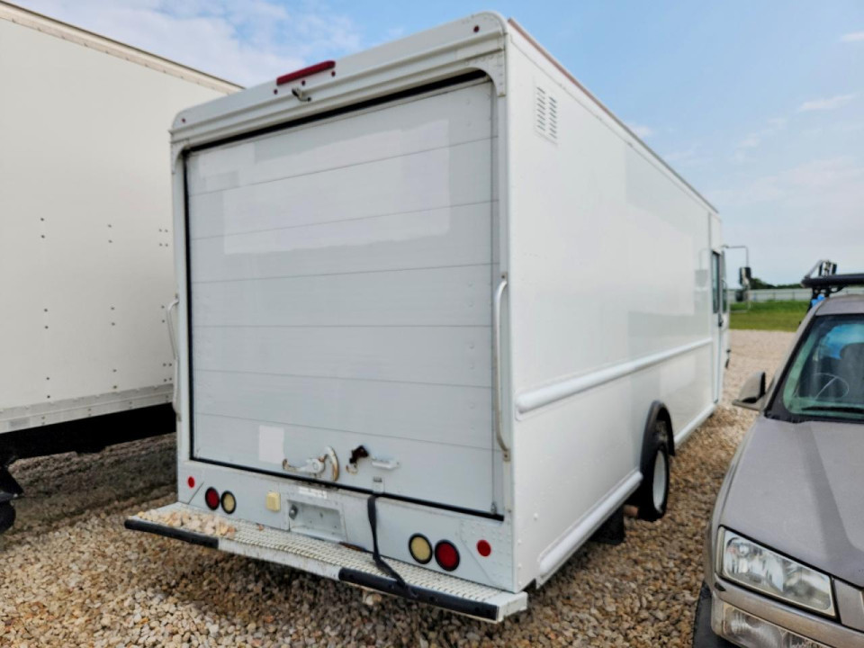 Ford E450 DELIVERY TRUCK 2013 — Copart