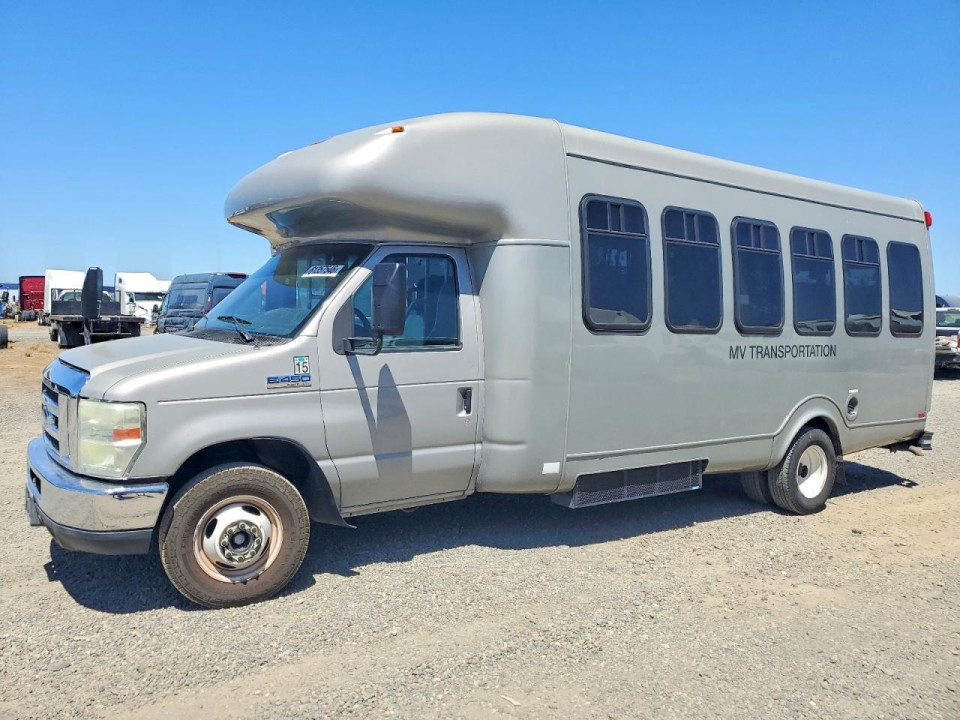 Ford E450 SHUTTLE BUS 2011 — Copart