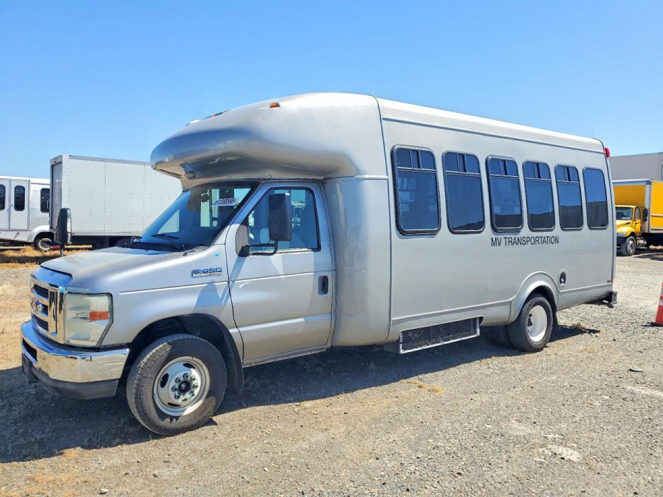 Ford E450 SHUTTLE BUS 2011 — Copart