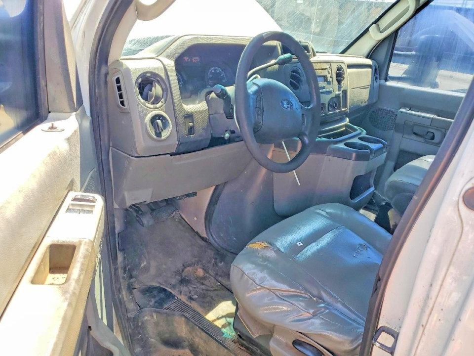 Ford ECONOLINE E350 SUPER DUTY CUTAWAY VAN 2013 — Copart