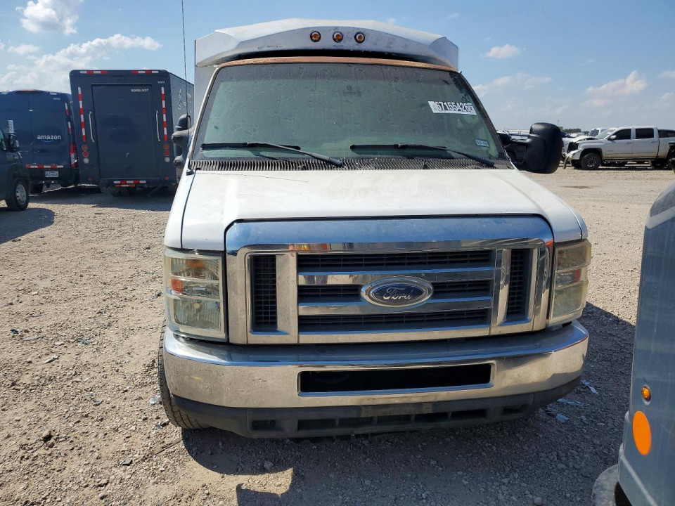 Ford ECONOLINE E350 SUPER DUTY CUTAWAY VAN 2012 — Copart