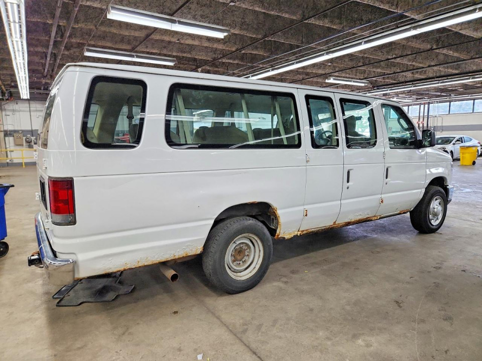 Ford ECONOLINE E350 SUPER DUTY WAGON 2011 — Copart
