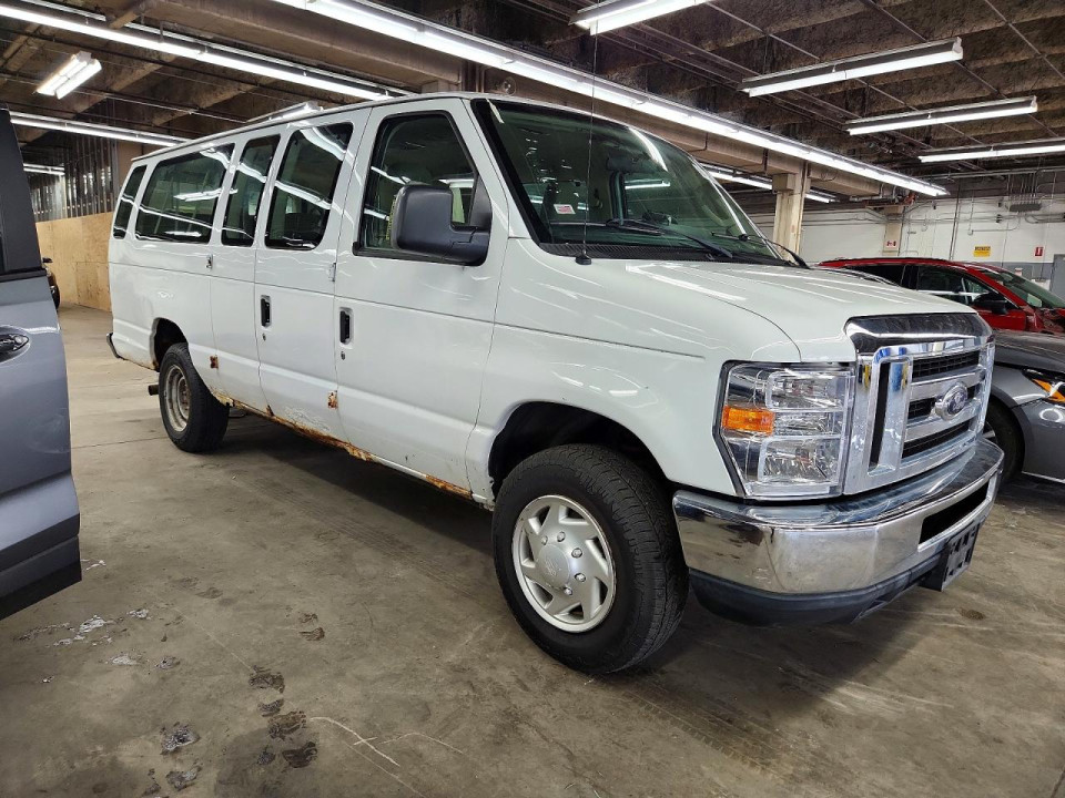 Ford ECONOLINE E350 SUPER DUTY WAGON 2011 — Copart