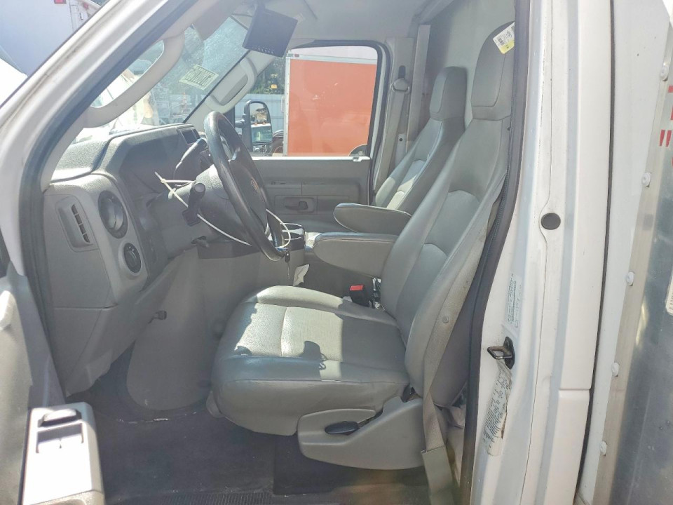 Ford ECONOLINE E450 SUPER DUTY CUTAWAY VAN 2017 — Copart