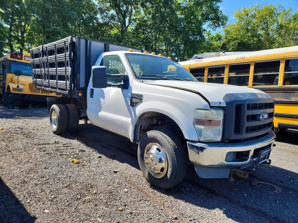 Ford F350 SUPER - DELIVERY TRUCK 2010 — Copart