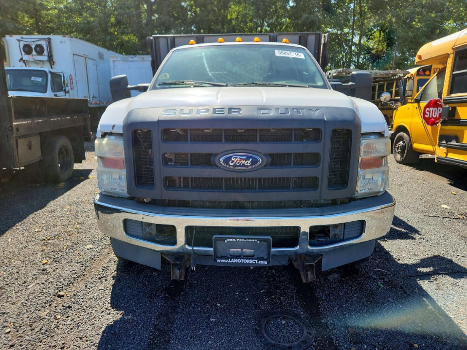 Ford F350 SUPER - DELIVERY TRUCK 2010 — Copart