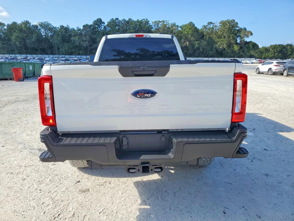 Ford F350 2024 — Copart