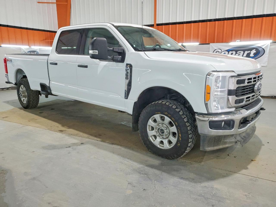 Ford F350 2023 — Copart