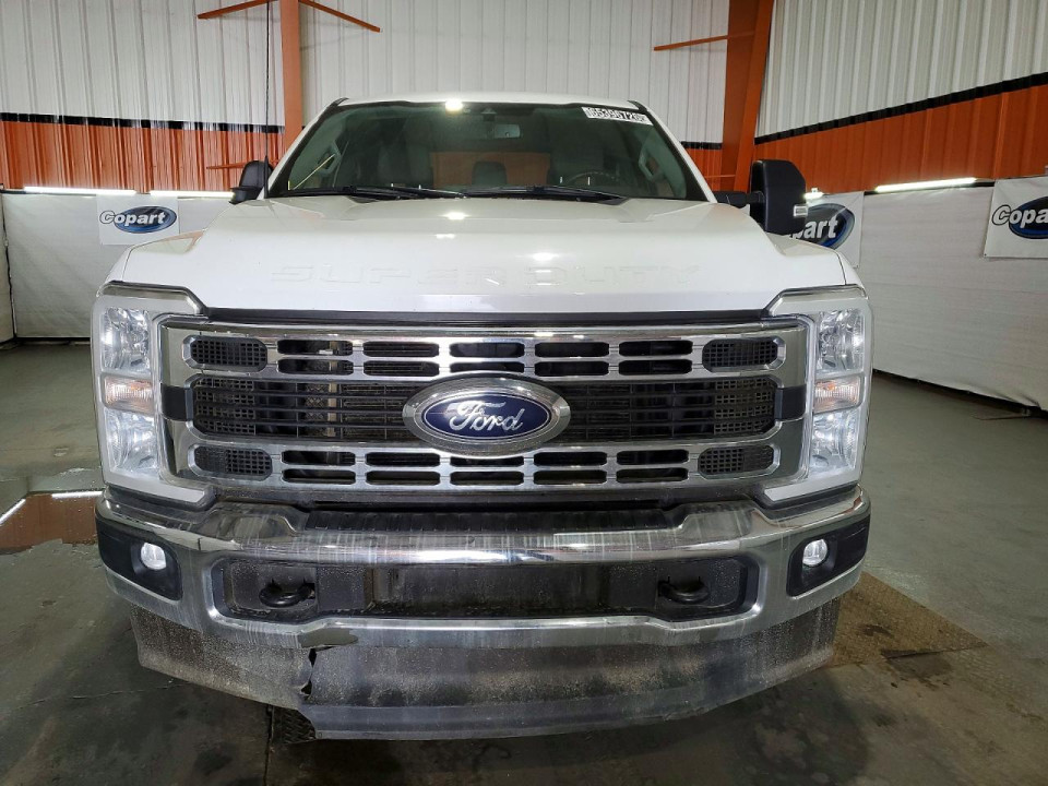 Ford F350 2023 — Copart