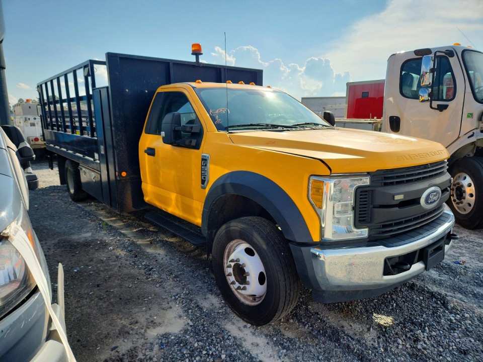 Ford F550 2017 — Copart