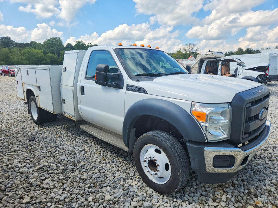 Ford F550 2016 — Copart