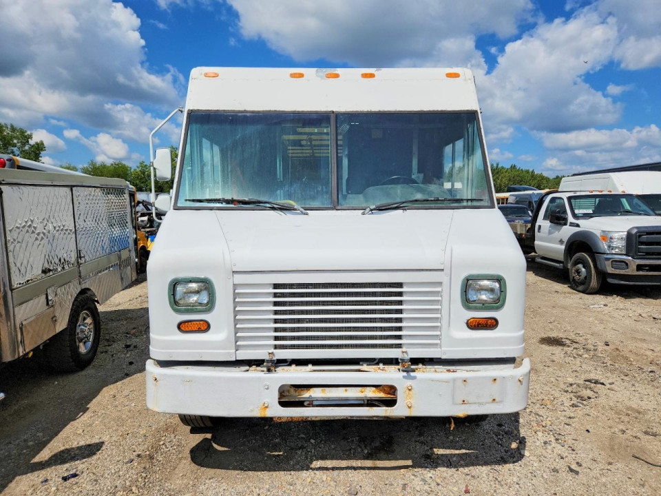 Ford F59 DELIVERY TRUCK 2011 — Copart