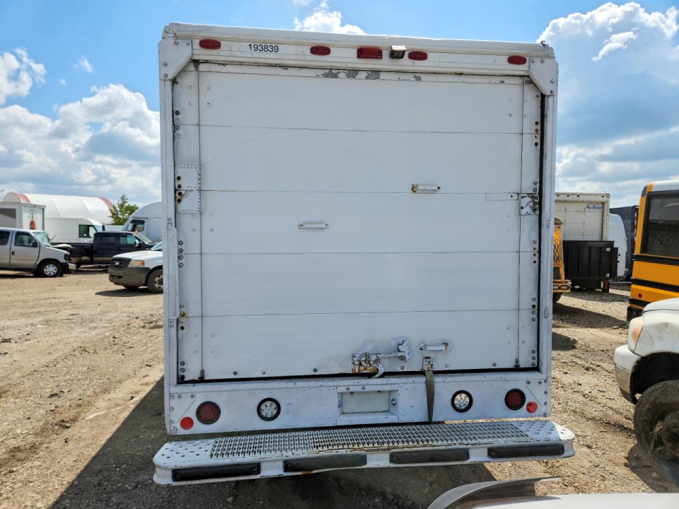 Ford F59 DELIVERY TRUCK 2011 — Copart